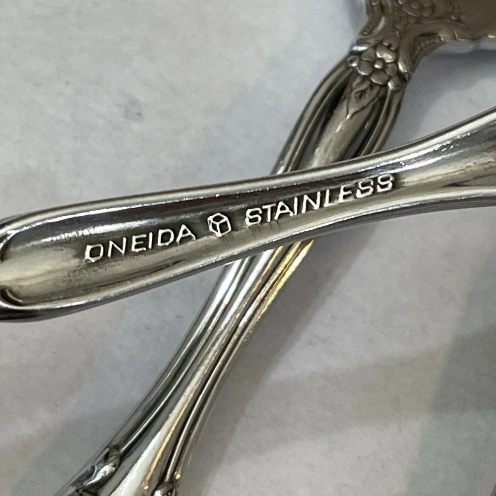 Set 4 Oneida Michelangelo Dinner Forks Cube Mark Stainless Ornate Flatware 7.25